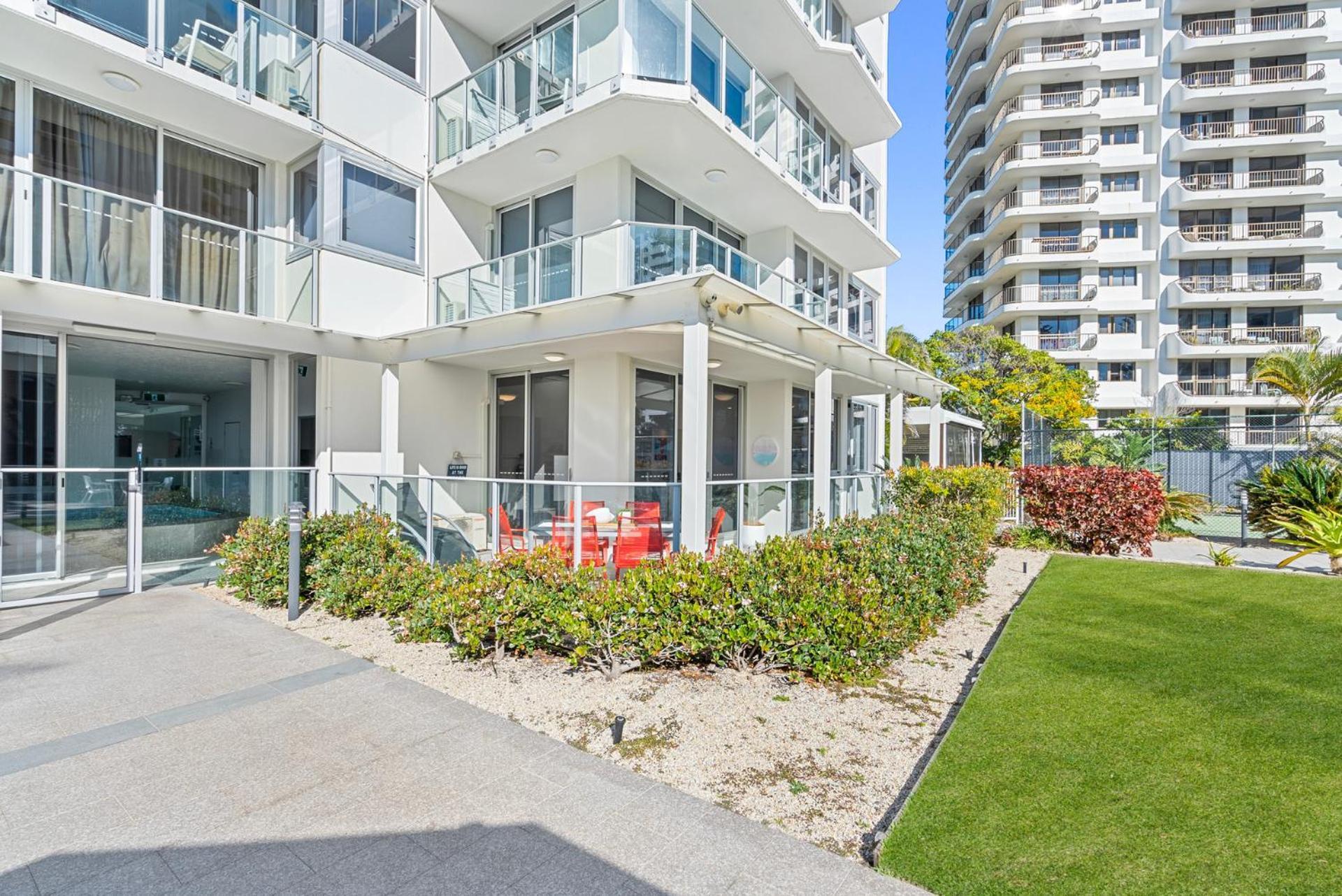 Boulevard Towers On Broadbeach Голд-Кост Экстерьер фото