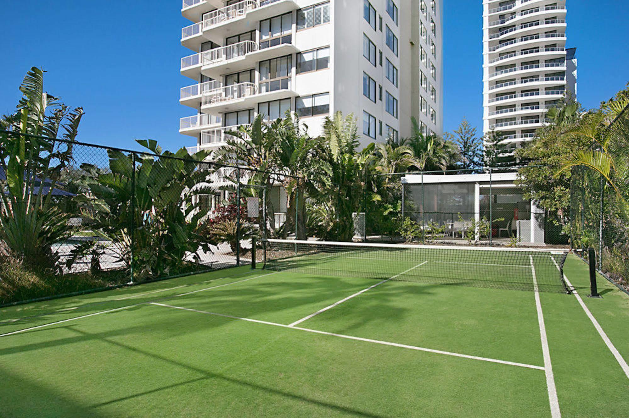 Boulevard Towers On Broadbeach Голд-Кост Экстерьер фото